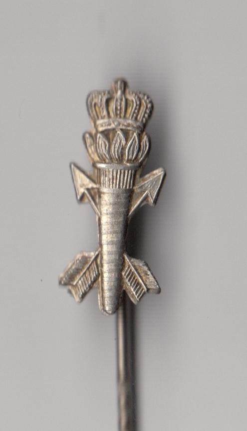 KM Koninklijke Marine Onder-Officier Machinist speldje, Verzamelen, Niet vindbaar, Niet vindbaar, Marine, Nederland