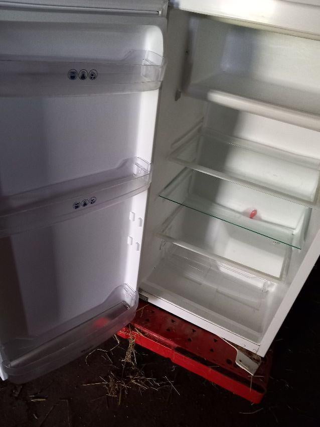 Koelkast - gemakkelijk om erbij te hebben, Witgoed en Apparatuur, Ophalen, Gebruikt, 200 liter of meer, Met aparte vriezer