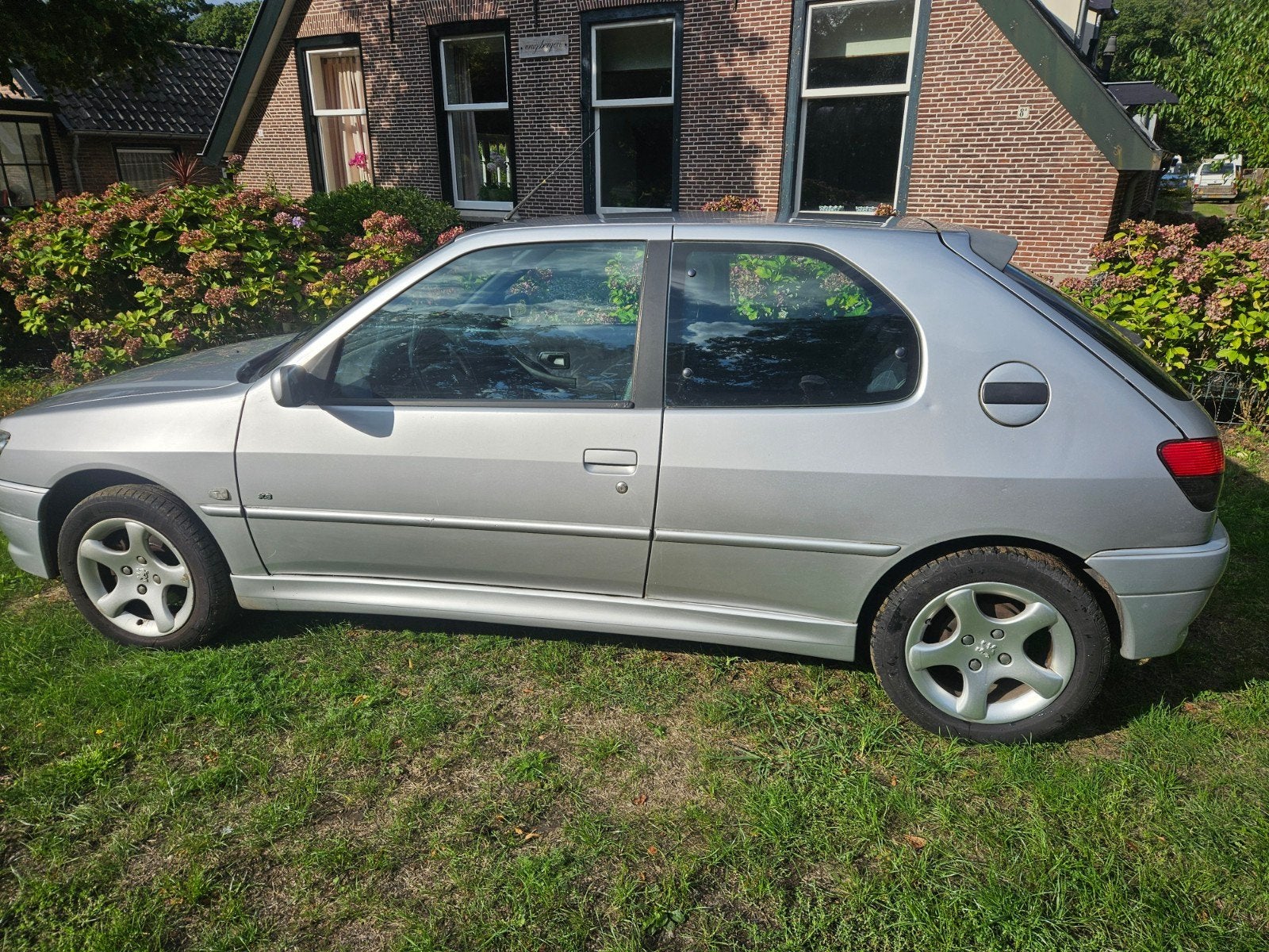 Peugeot 306 1.6 XR 2000 Grijs, Voorwielaandrijving, 40 €/maand, 1200 kg, Handgeschakeld