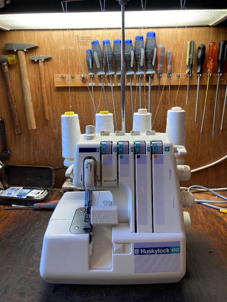 Huskylock 460D - leuke startersmachine, Overige merken, Zweden, Ophalen of Verzenden, Lockmachine