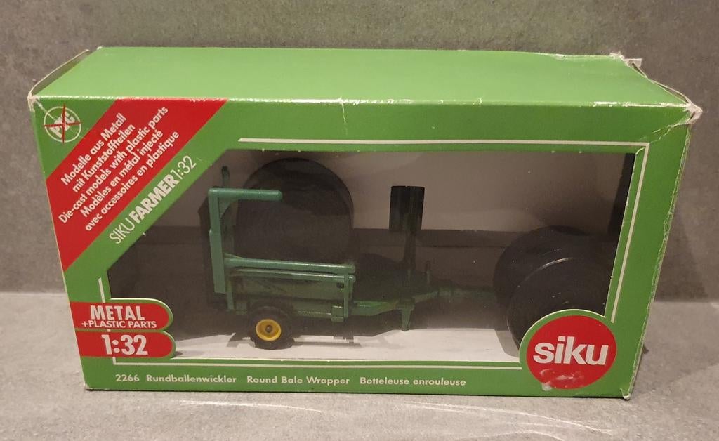 Siku Farmer 2266 John Deere ronde balen wikkelaar 1:32, Hobby en Vrije tijd, Modelauto's | 1:32, Ophalen of Verzenden, Zo goed als nieuw