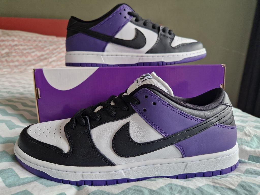 Nike SB Dunk Low court purple 44,5, Kleding | Heren, Schoenen, Ophalen of Verzenden, Nieuw, Overige kleuren