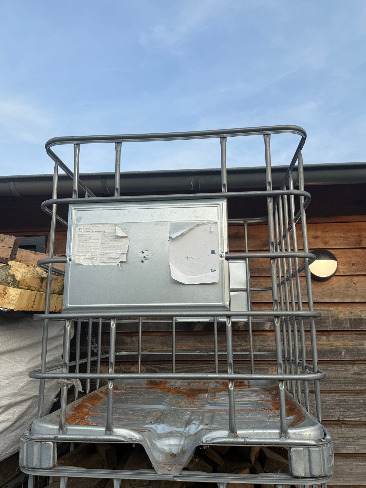 Metalen IBC-krat, Ophalen