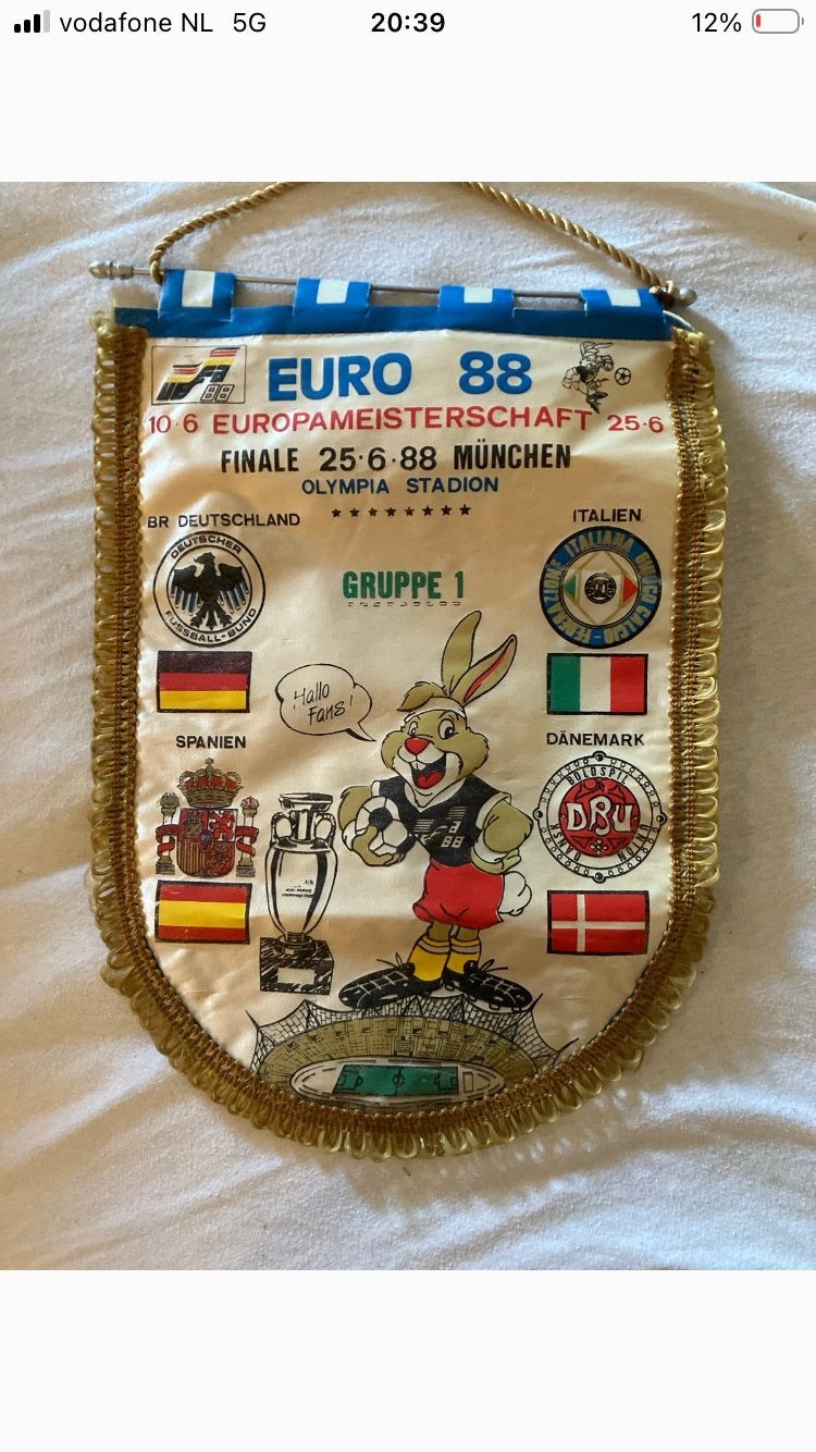 Vaantje EK 1988 München Finale - Groep 1, Ophalen of Verzenden, Gebruikt, Overige sporten, Vaantje of Sjaal