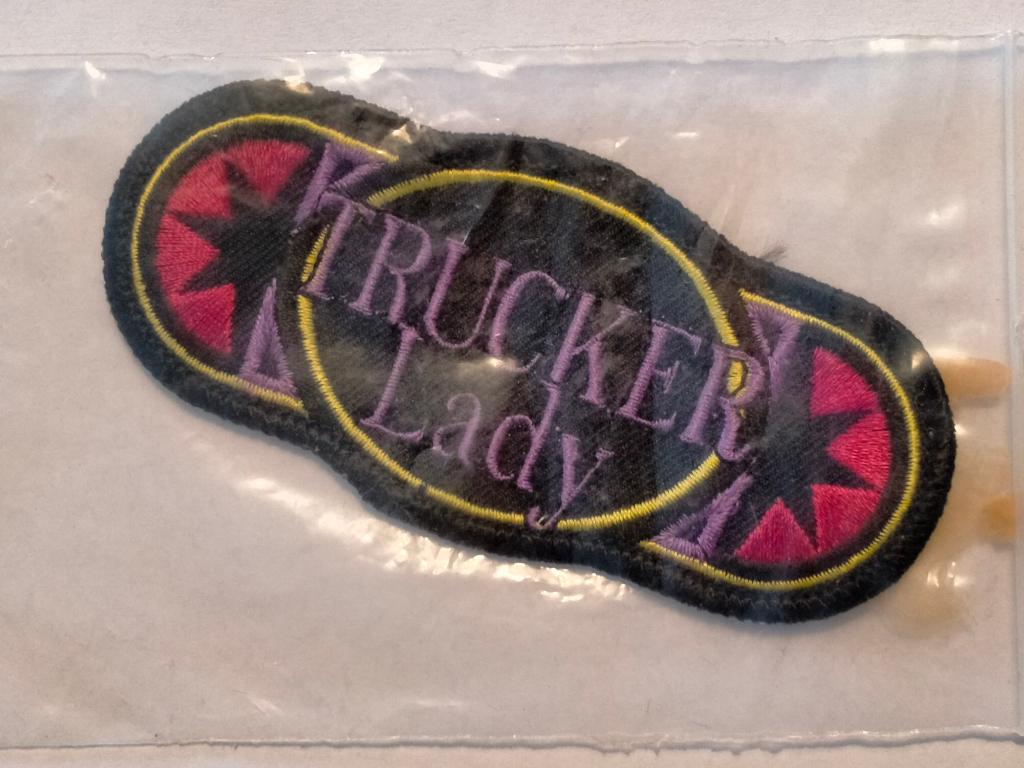 Trucker Lady truck vrachtwagen logo patch embleem kleding, Verzenden, Nieuw, Auto's