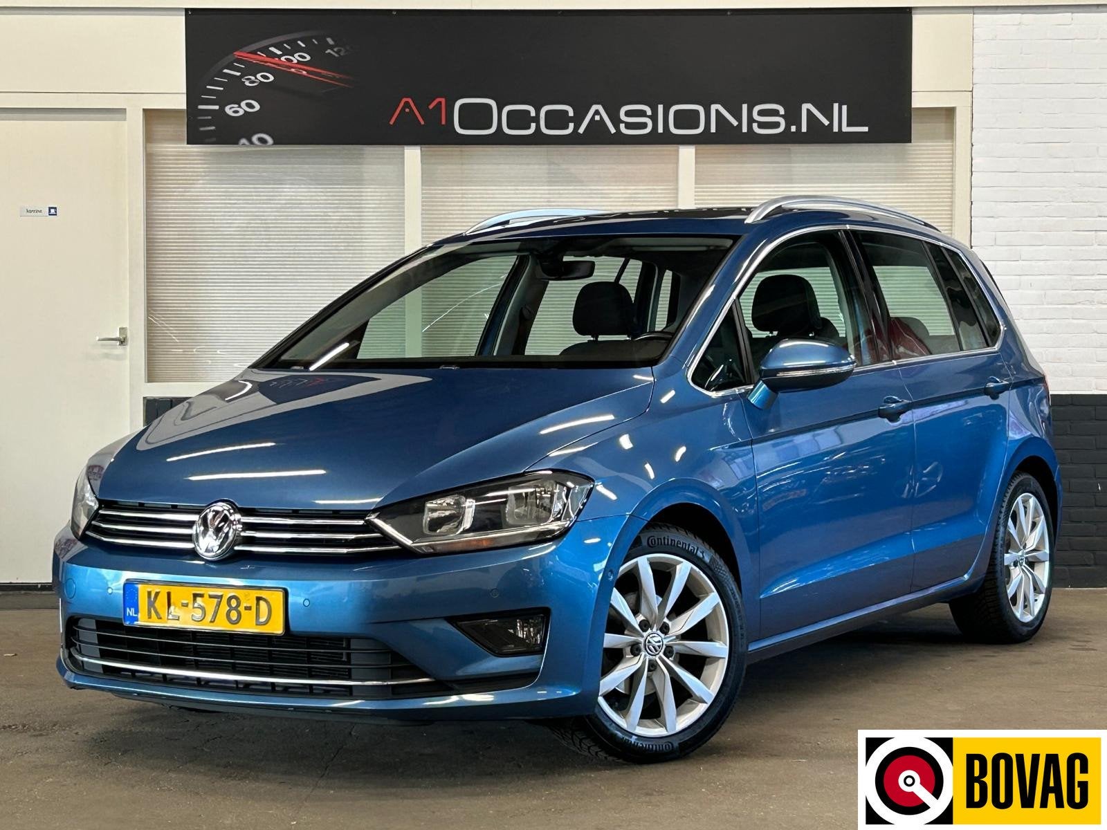 Volkswagen Golf Sportsvan 1.2 TSI Connected Series + AUTOMAA, Auto's, Gebruikt, 4 cilinders, Blauw, Alcantara