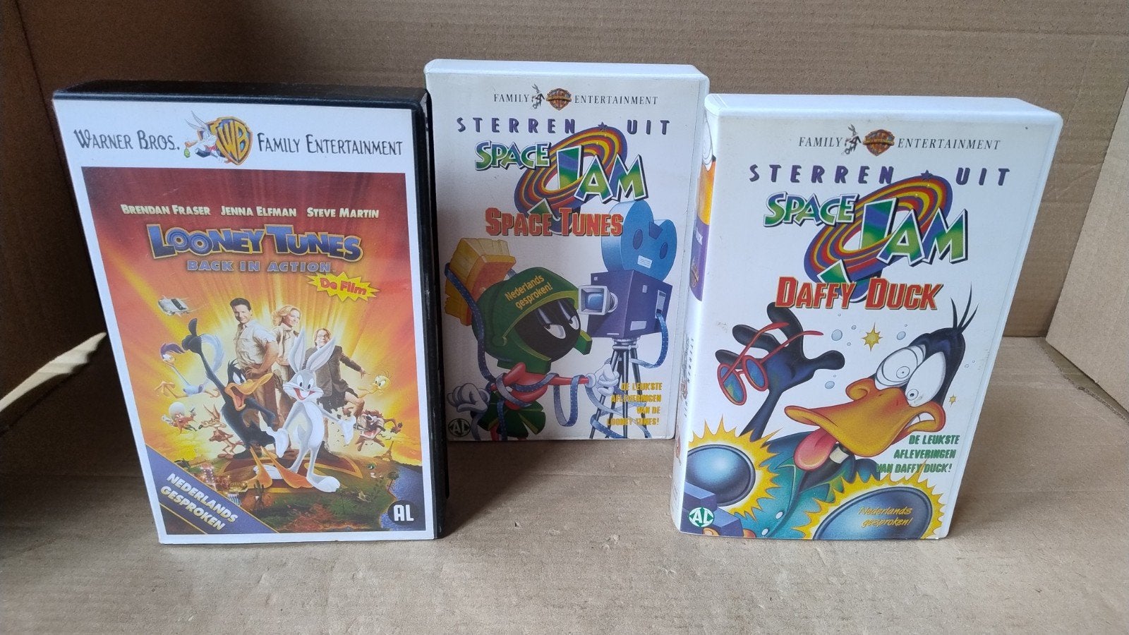 3 VHS Space Jam en Looney tunes films Nederlands gesproken, Cd's en Dvd's, Gebruikt, Tekenfilm, Alle leeftijden, VHS