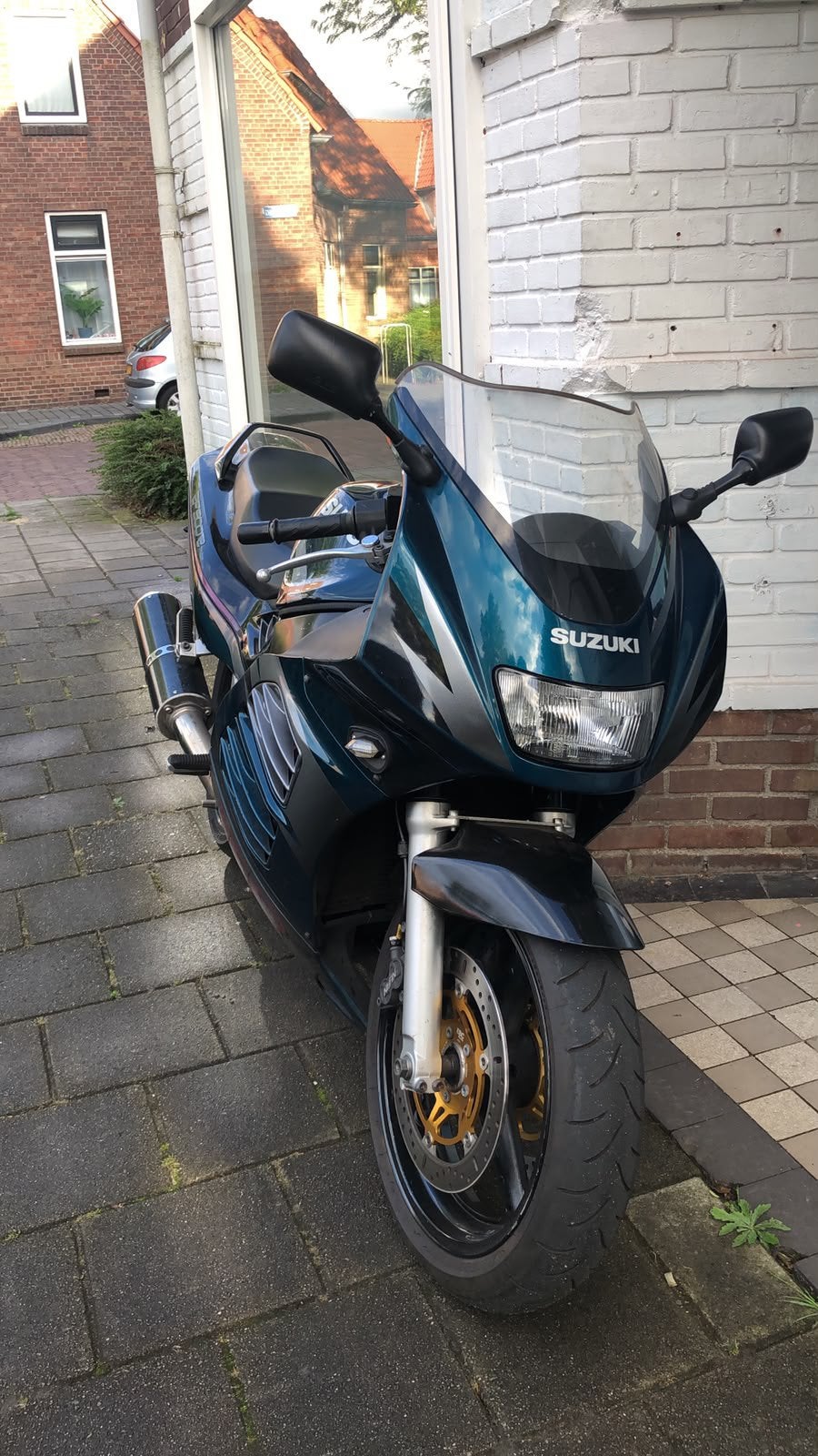 Suzuki RF900R, Sportuitlaat, 4 cilinders, Motorrijbewijs A, Gebruikt