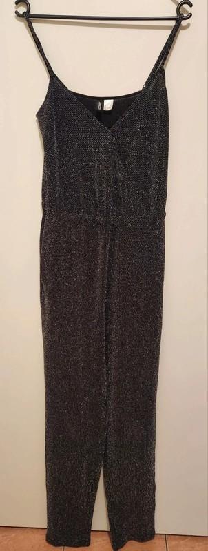 Glitter feest jumpsuit, merk h&m, kleur zwart zilver maat 36, Kleding | Dames, Jumpsuits, Maat 38/40 (M), H&M, Zwart, Ophalen of Verzenden