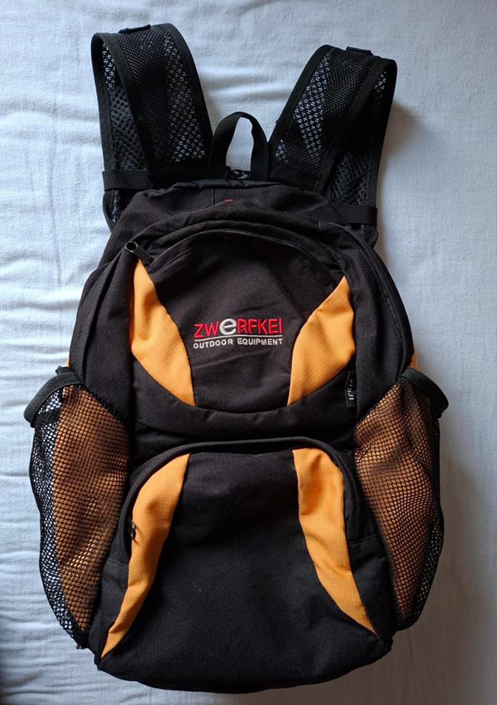 Zwerfkei Fidji wandel dagrugzak met frame, Sieraden, Tassen en Uiterlijk, Tassen | Rugtassen, Gebruikt, 25 tot 40 cm, Ophalen of Verzenden