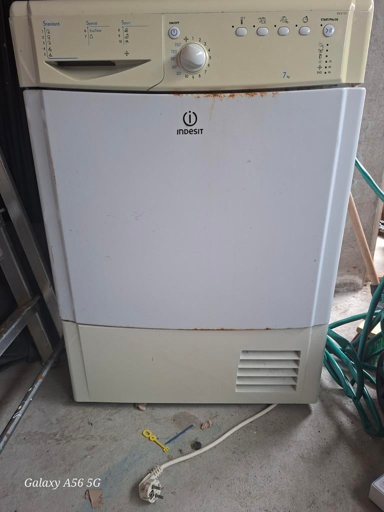 Kapotte droger gratis ophalen voor oud ijzer, Witgoed en Apparatuur, 6 tot 8 kg, Ophalen of Verzenden, Condens, 85 tot 90 cm