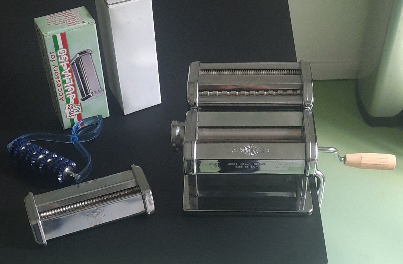 Pastamachine Atlas 150 Deluxe met goede accessoire, Gebruikt, Zilver, Ophalen of Verzenden, Metaal