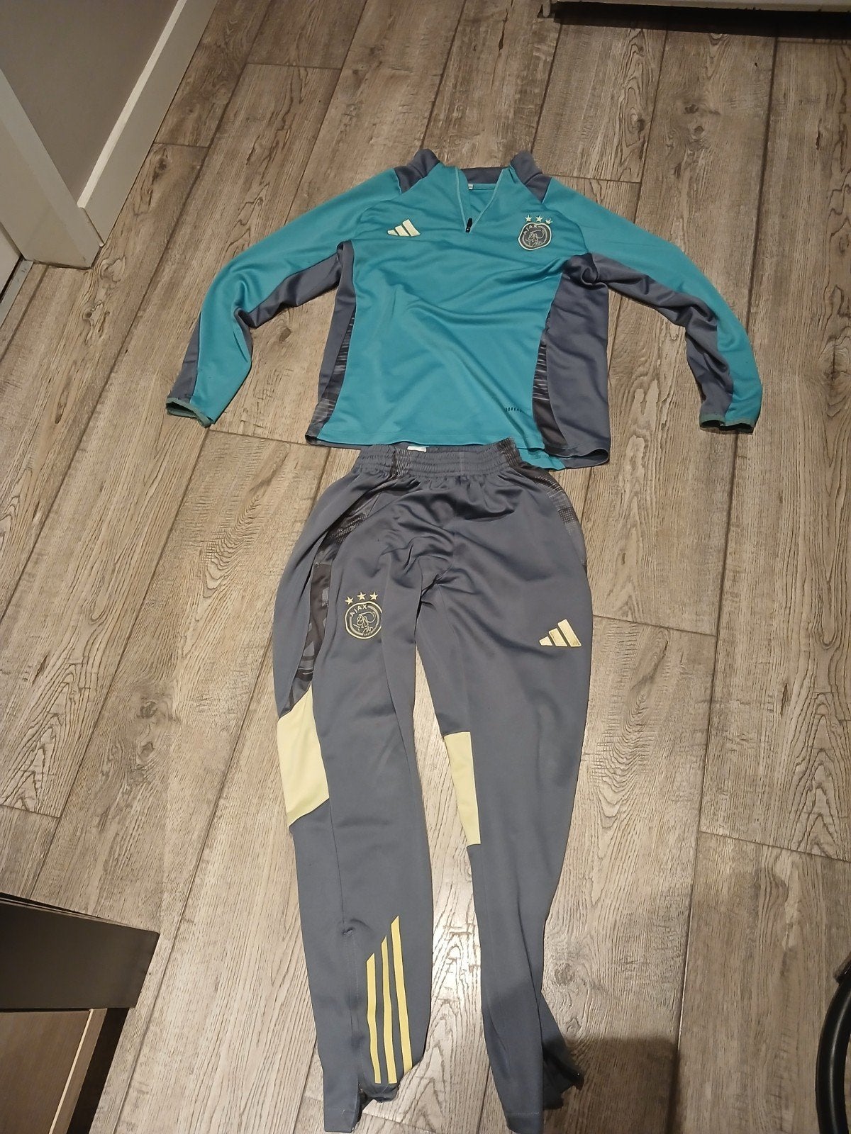 Ajax trainingspak kinderen maat 176 (XS), Ophalen of Verzenden, Gebruikt, Adidas, Jongen of Meisje