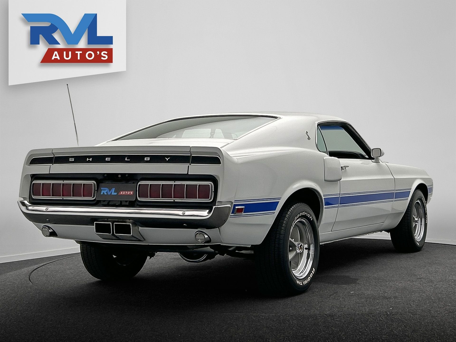 Ford USA Mustang 1969 Shelby GT350 Fastback 1 of 128, Auto's, Achterwielaandrijving, Zwart, Wit, Leder