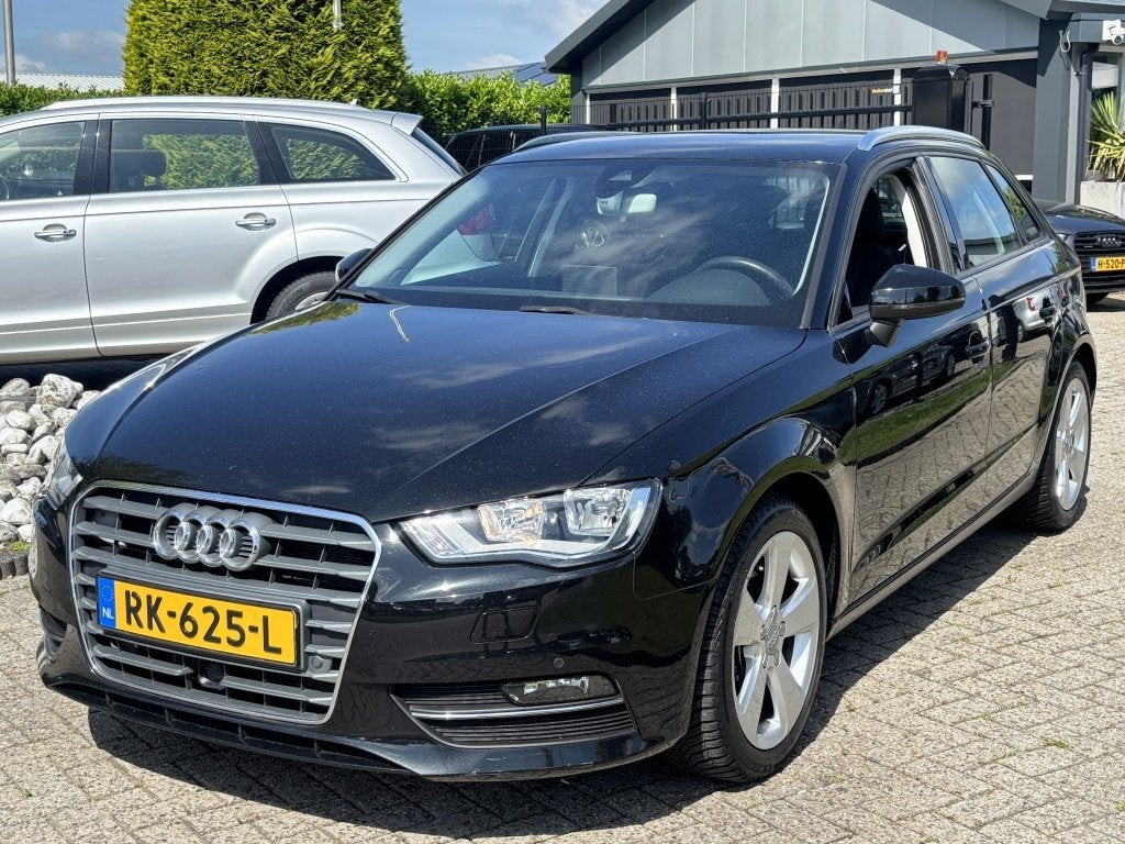 Audi A3 Sportback 1.6 TDI Pro Line 5-Deurs 2016 Zwart 131.00, Auto's, Audi, Voorwielaandrijving, Gebruikt, Euro 6, 4 cilinders