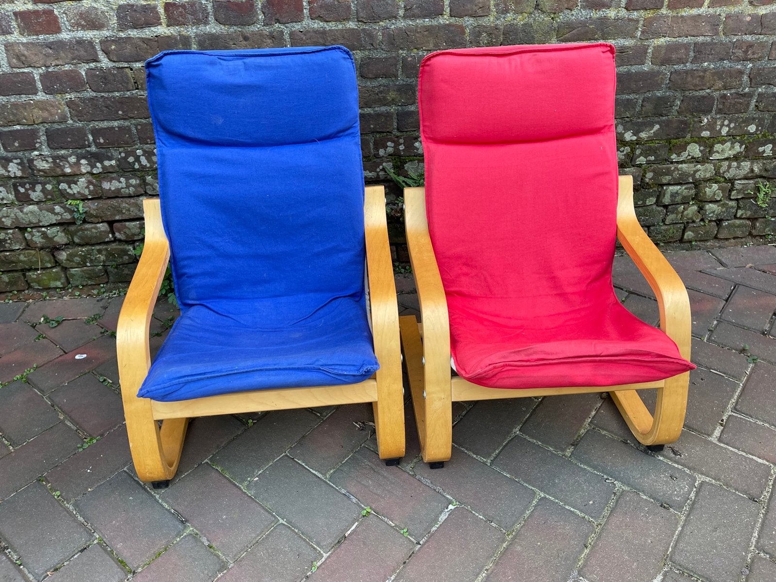 Set van 2 IKEA Poäng kinderstoelen - rood en blauw, Twee, Overige kleuren, Ophalen of Verzenden, Zo goed als nieuw