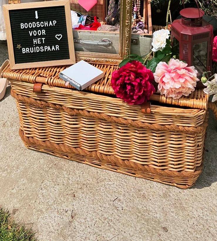 Grote rieten mand/hutkoffer, Huis en Inrichting, Woonaccessoires | Schalen en Manden, Ophalen, Zo goed als nieuw, Rechthoekig