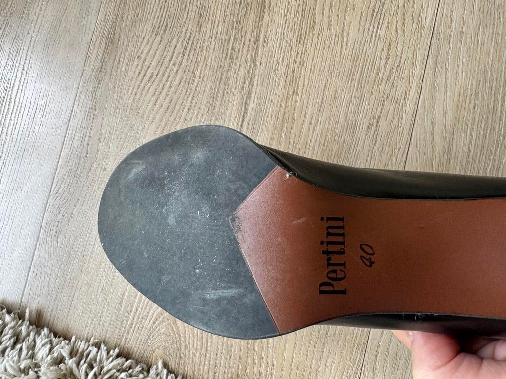 Pertini instappers maat 40, Kleding | Dames, Schoenen, Ophalen of Verzenden, Zo goed als nieuw, Zwart, Instappers
