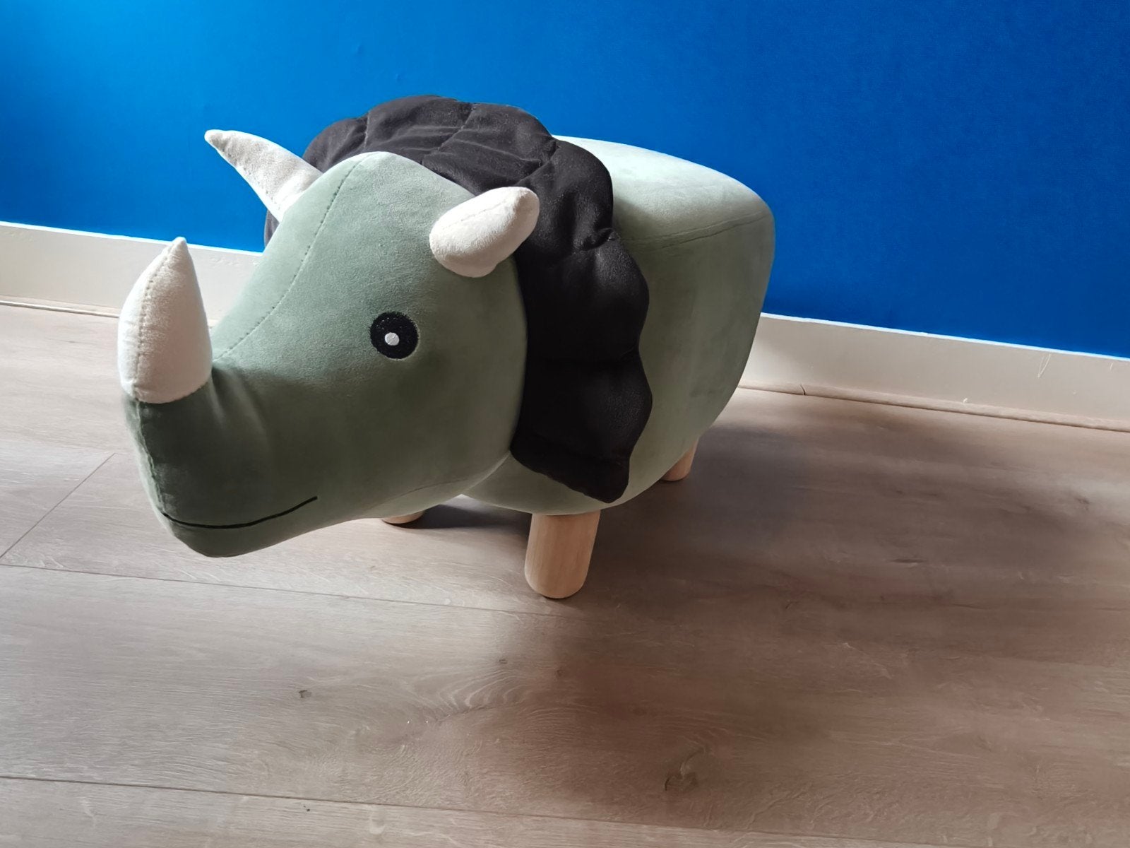 dino neushoorn poef voor de kinderkamer, Ophalen, Groen, Overige stijlen, Zo goed als nieuw