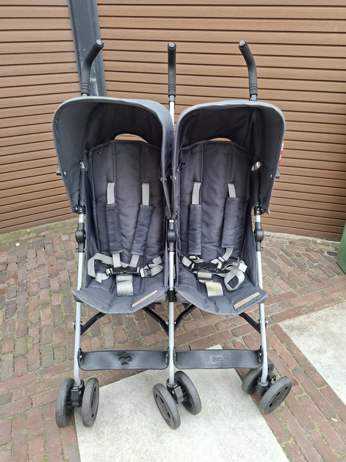 Koelstra tweeling buggy, Kinderen en Baby's, Tweelingen en Meerlingen, Ophalen, Zo goed als nieuw, Kinderwagen of Buggy