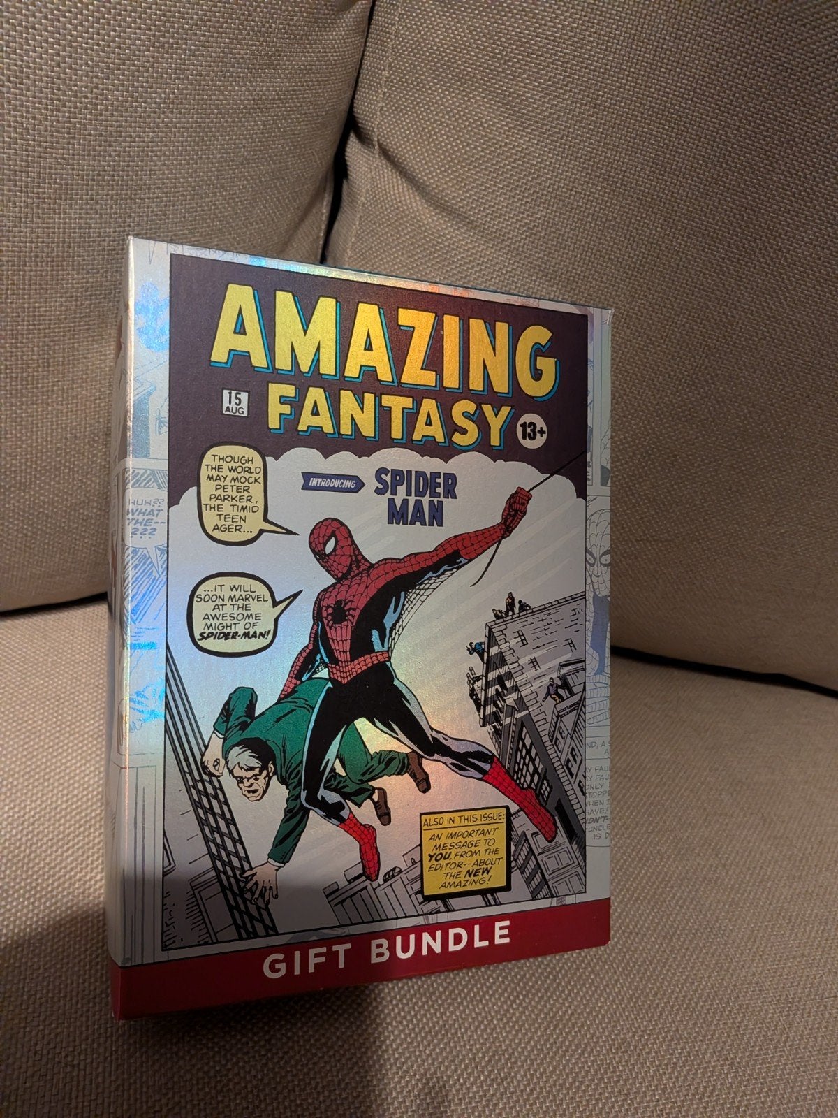 Magic The Gathering Marvel Spider-Man Gift Bundle, Hobby en Vrije tijd, Ophalen of Verzenden, Nieuw, Foil