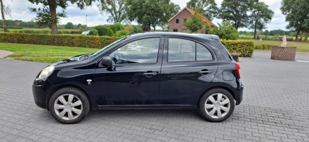 Nissan Micra 1.2 59KW 5DR 2011 Zwart, Voorwielaandrijving, Euro 5, Stof, 31 €/maand