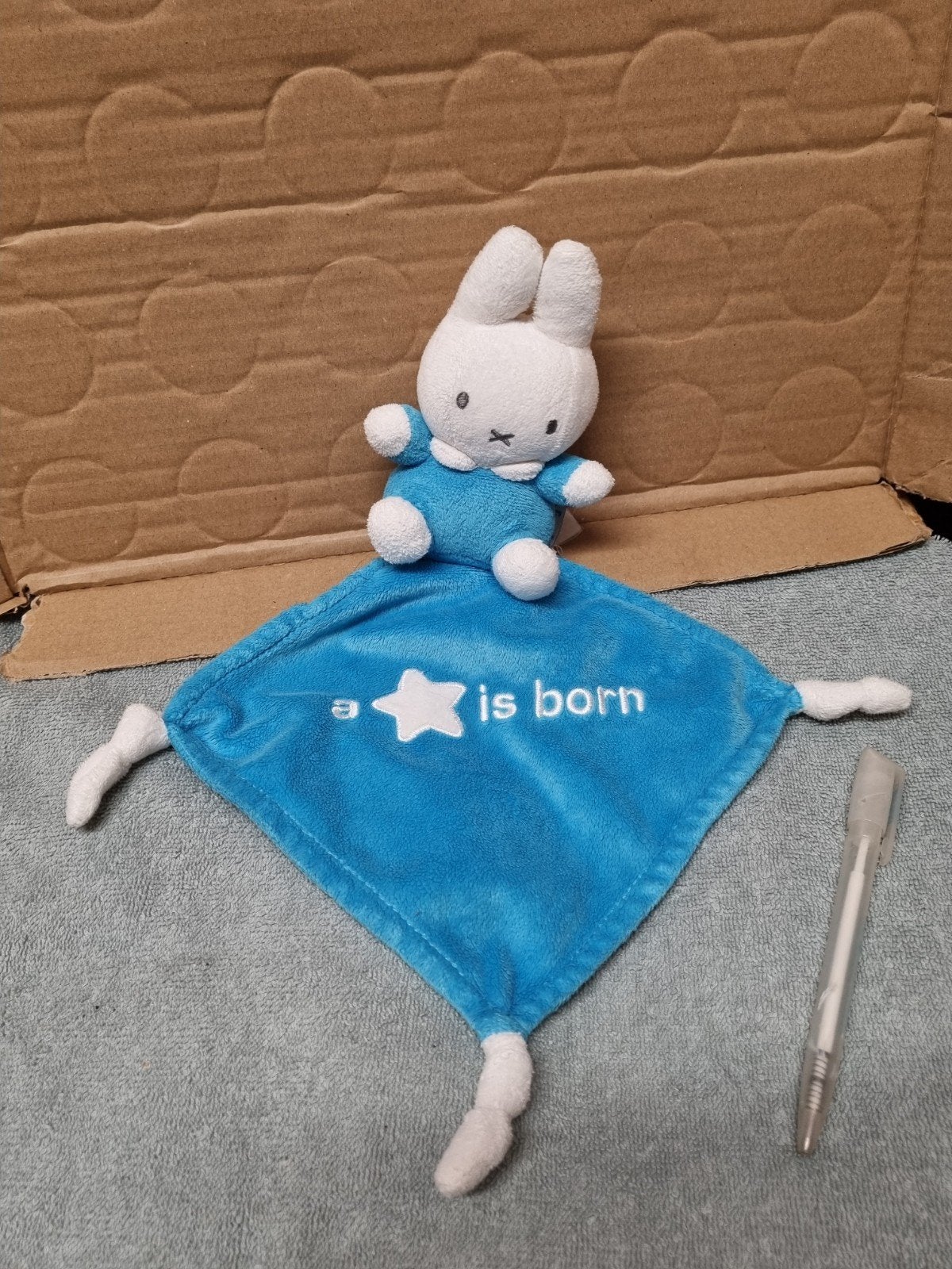 nijntje blauwe knuffel konijn doekje nr 30, Ophalen of Verzenden, Konijn