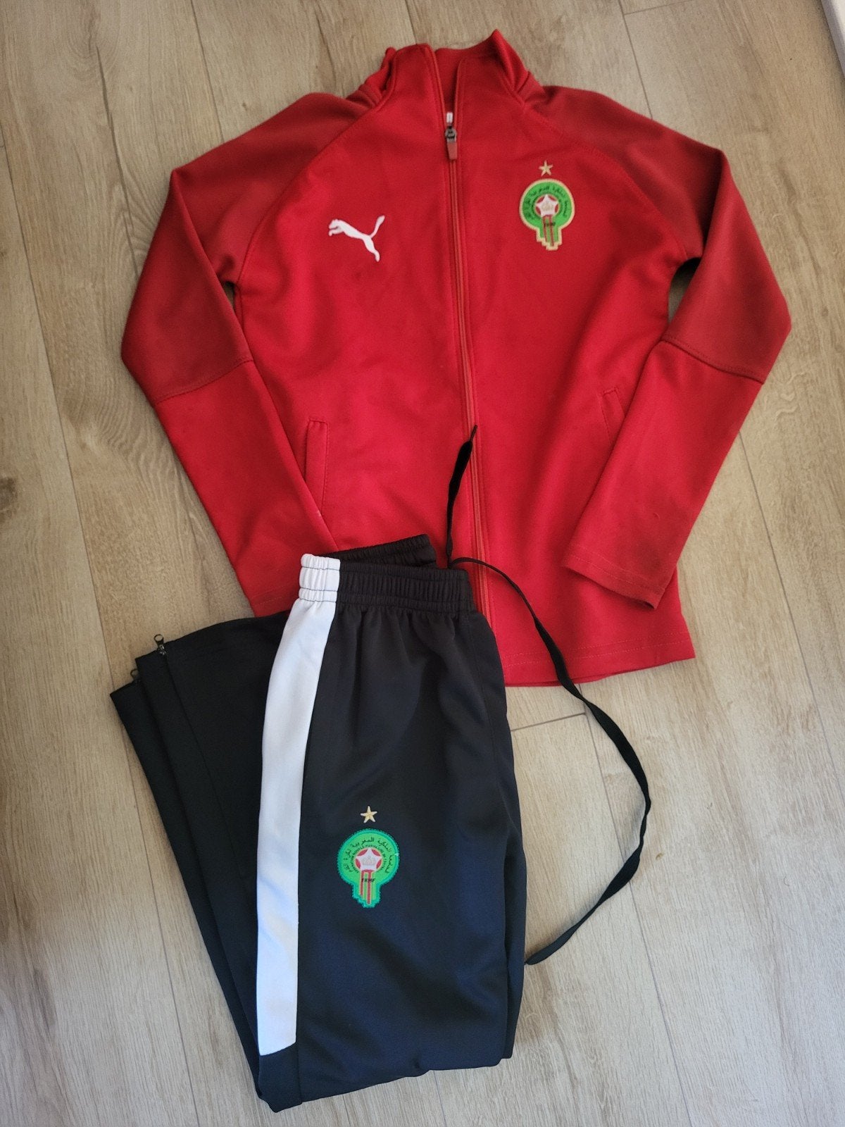 Puma Marokko Trainingspak - Rood/Zwart 146 152 🍃, Ophalen of Verzenden, Zo goed als nieuw, Jongen, Setje