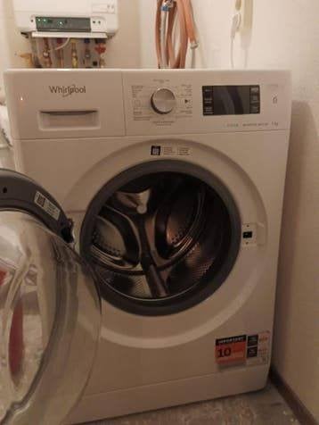 Whirlpool Whirlpool FFSBE 7458 WE F (7kg) 200€, Ophalen, Zo goed als nieuw, Voorlader, 85 tot 90 cm