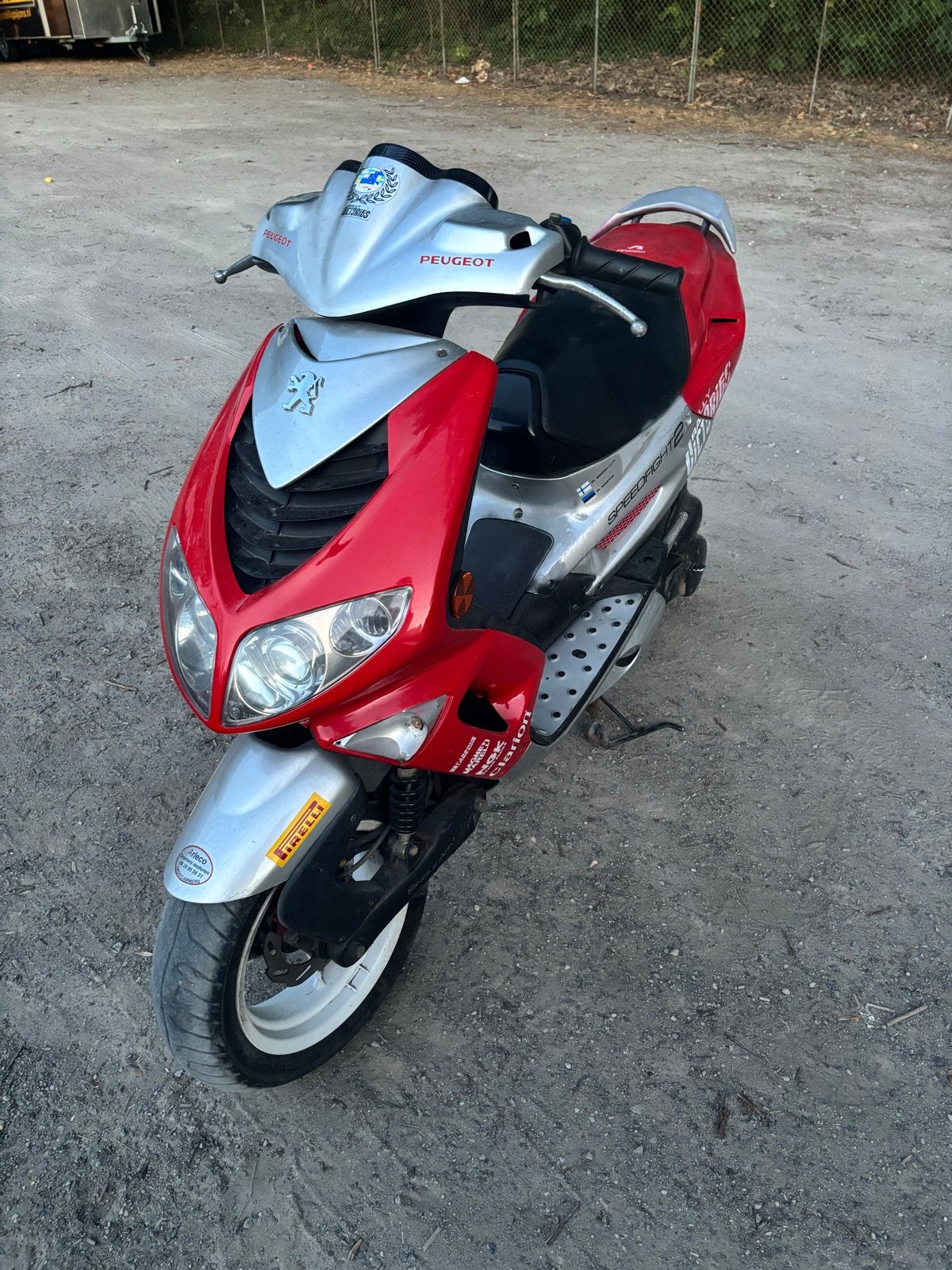 Peugeot Speedfight 2 Scooter - Rood/Zilver, Fietsen en Brommers, Tweetakt, Gebruikt, Maximaal 45 km/u, Ophalen of Verzenden