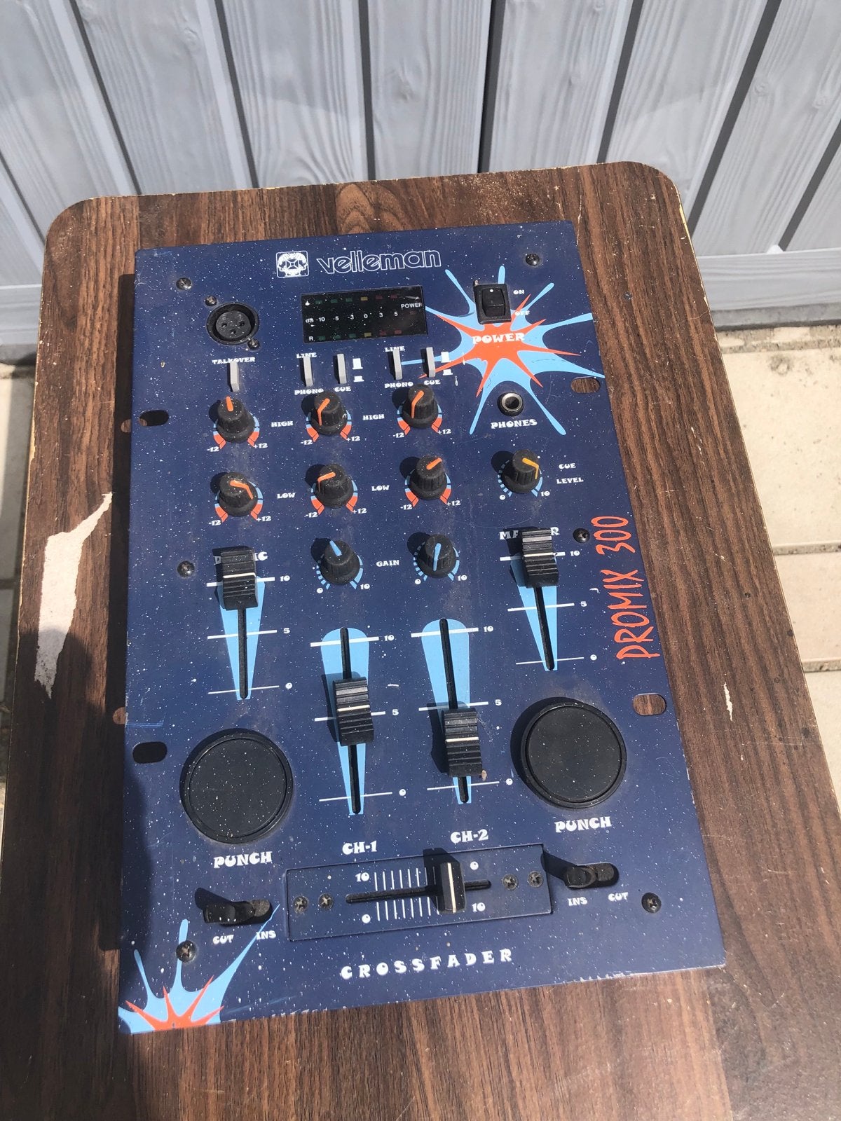 Velleman Promix 300 DJ Mixer - 2 kanalen, Muziek en Instrumenten, Ophalen, Gebruikt, Minder dan 5 kanalen, Microfooningang