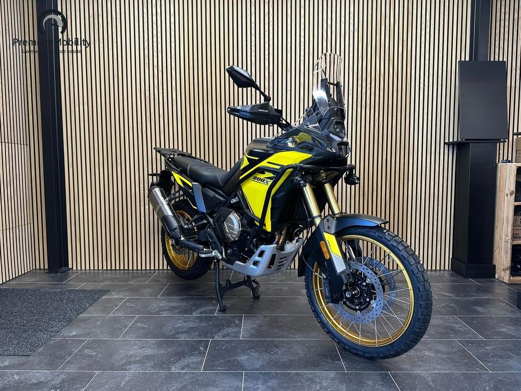 VOGE DS800 RALLY (GEEL), 2 cilinders, Motorrijbewijs A, Bedrijf, Onbekend