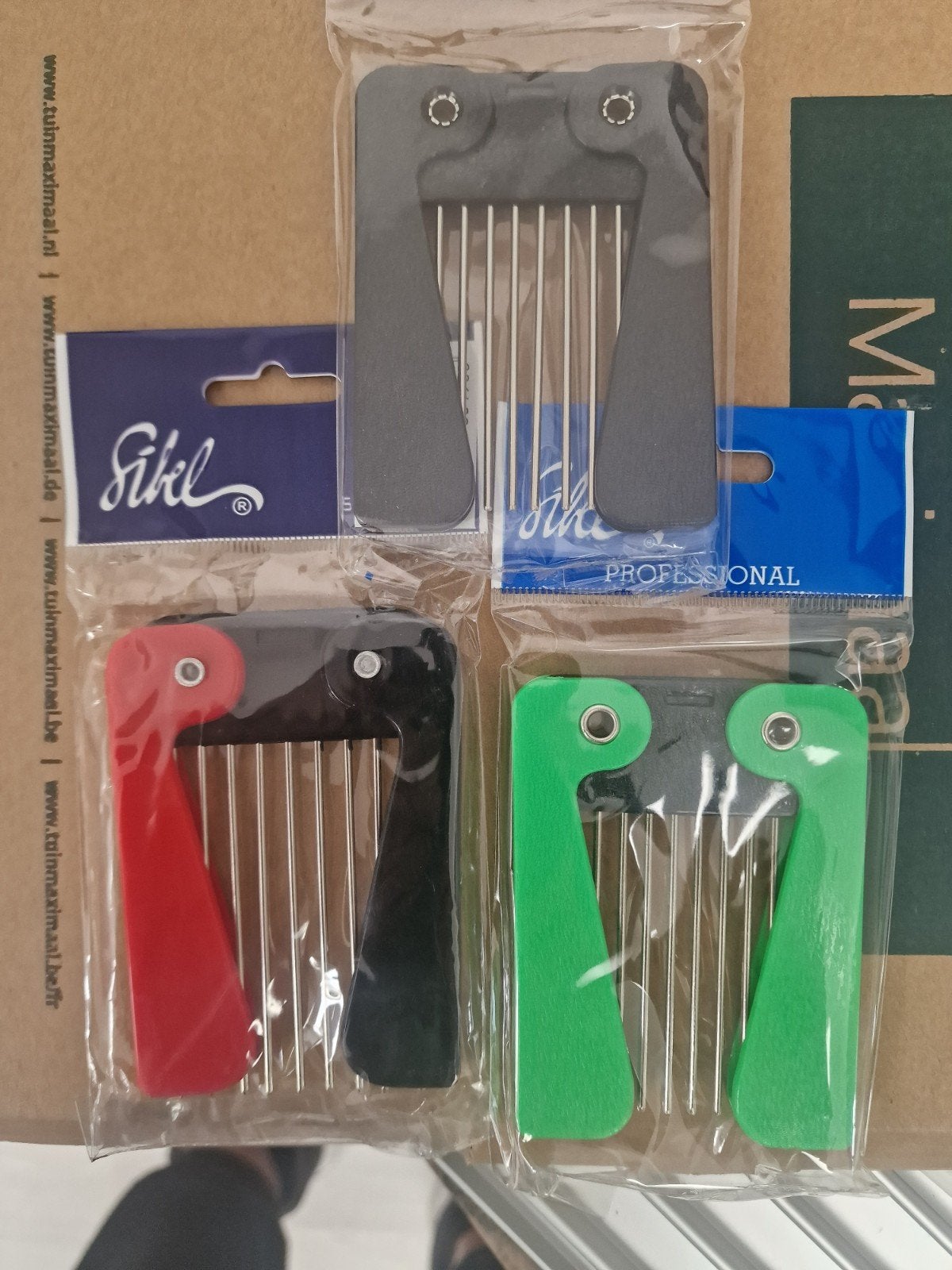 12 stuks Opvouwbare afro kam met metalen tanden - Diverse kl, Ophalen of Verzenden, Nieuw, Kam of Borstel