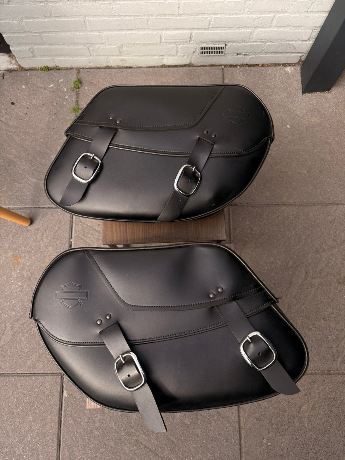 Harley Davidson saddlebags, Ophalen