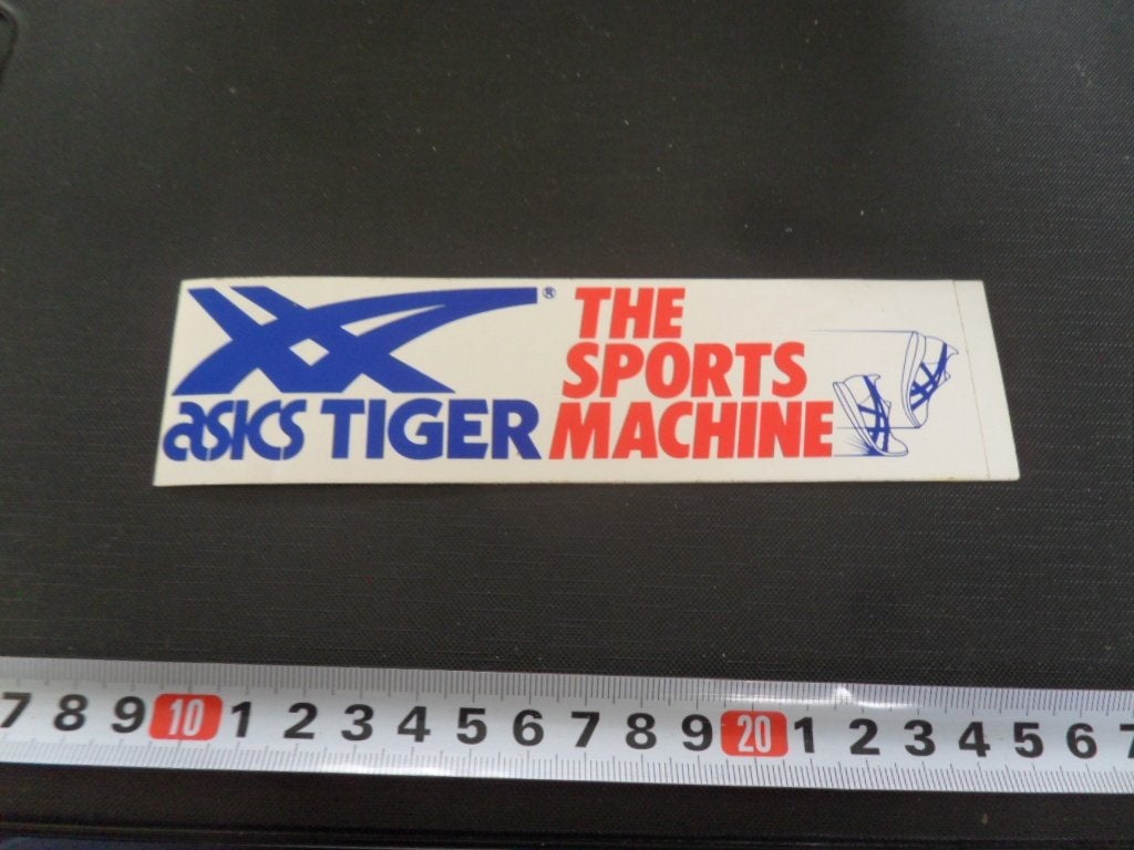 sticker ASICS TIGER The sports machine *, Ophalen of Verzenden, Zo goed als nieuw