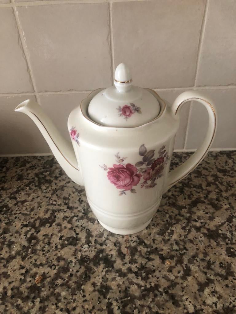 Mosa theepot met rozen decoratie, Ophalen of Verzenden