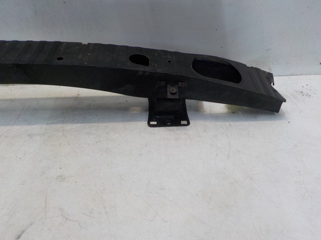 Bumperbalk voor Land Rover Range Rover, Auto-onderdelen, Onderdelen@venauto.nl, Van der Ven Autorecycling B.V., Ettenseweg 76, 4706 PB Roosendaal, The Netherlands