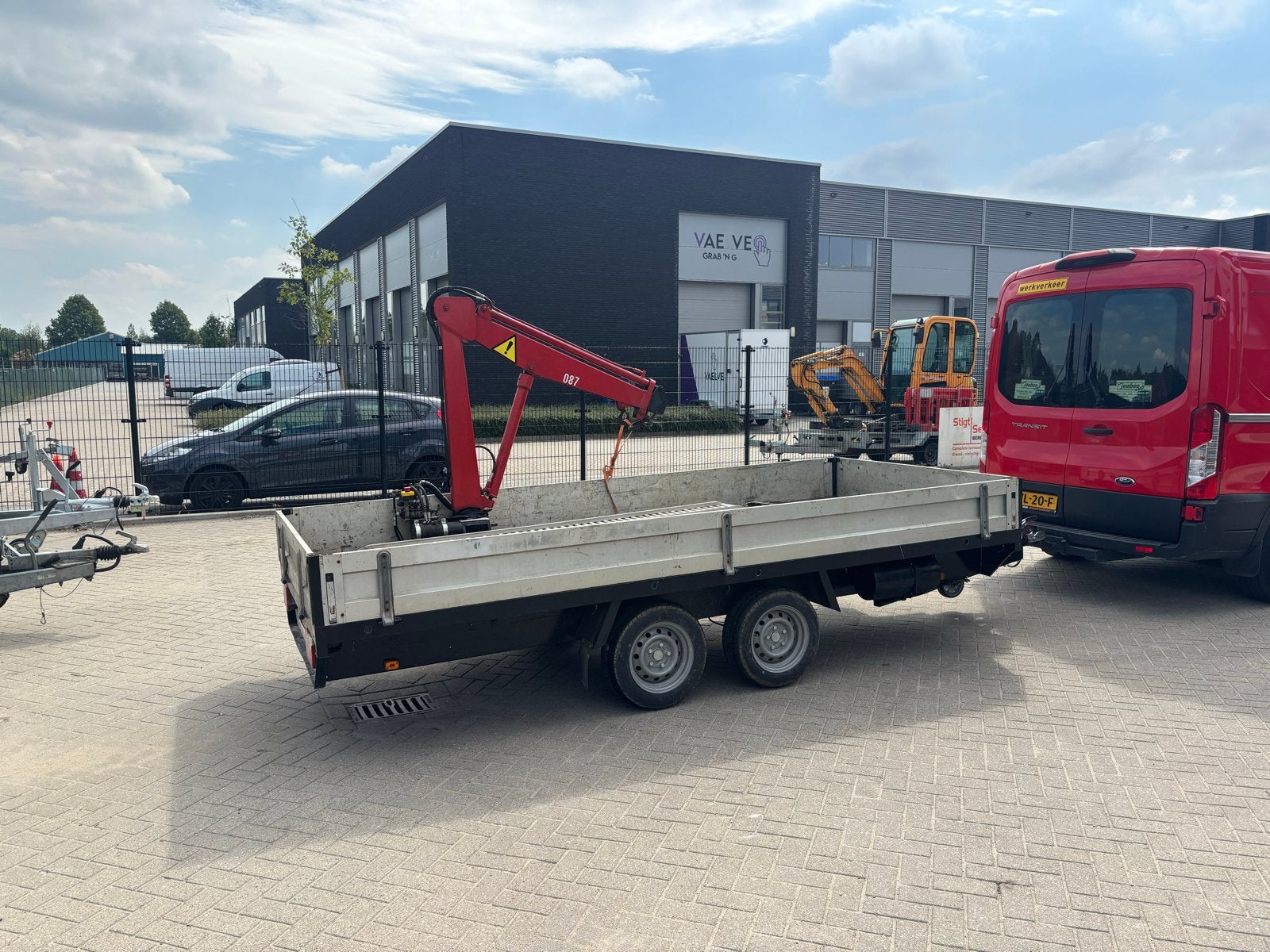 Aanhangwagen met kraan tilt ca 870 kg, Ophalen, Gebruikt