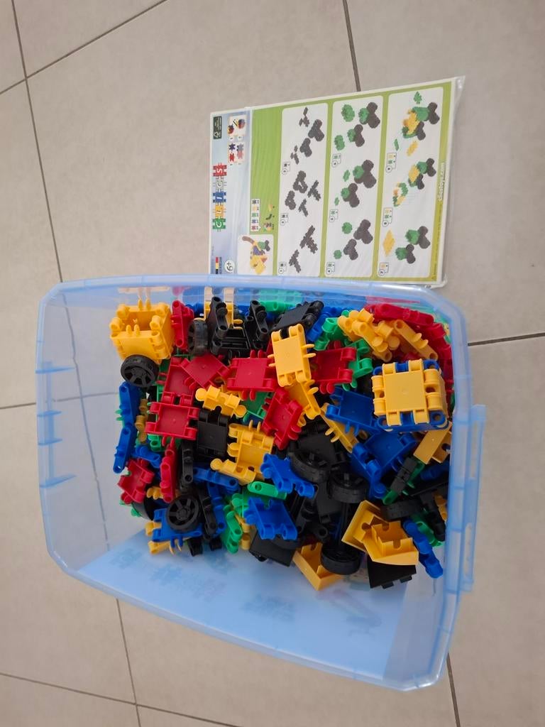 Clicks bouwblokken met handleiding in opbergbox, Kinderen en Baby's, Speelgoed | Bouwstenen, Gebruikt, Overige merken, Ophalen of Verzenden