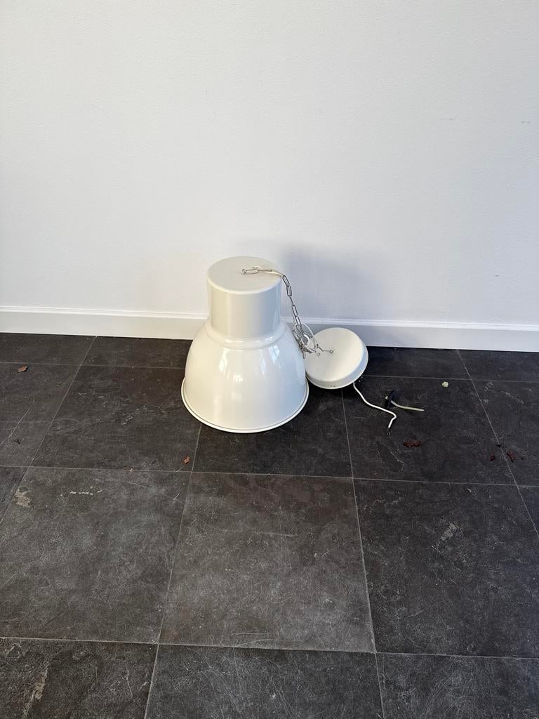 Witte industriële hanglamp - Gebruikt Ikea, Ophalen, Gebruikt, Metaal, 50 tot 75 cm