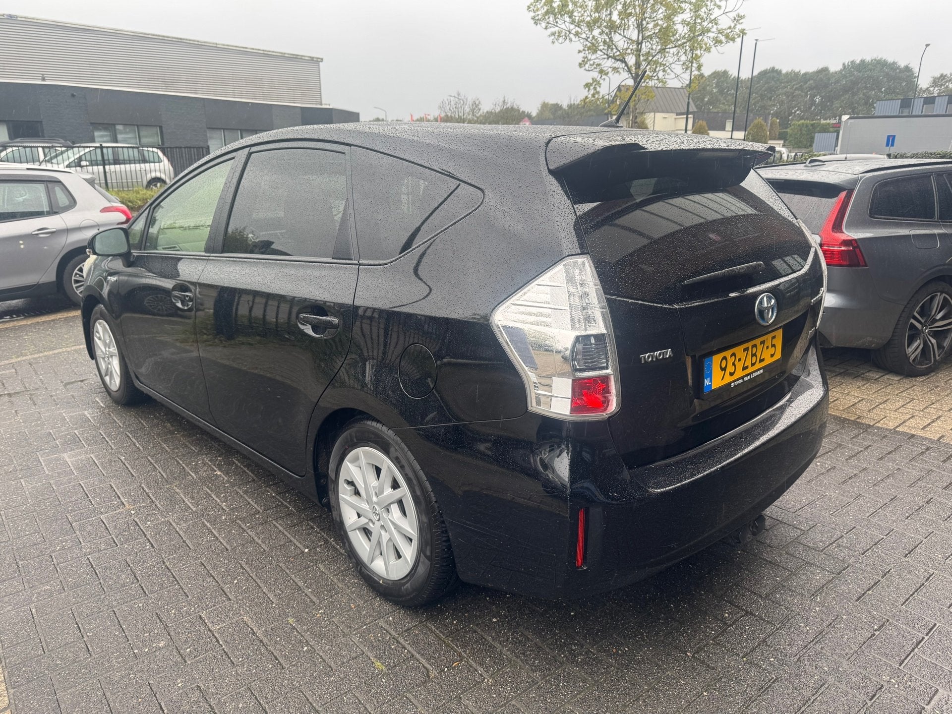 Toyota Prius Wagon 1.8 Aspiration 7PERS PANO CAMERA CRUISE T, Gebruikt, 7 stoelen, Zwart, Origineel Nederlands
