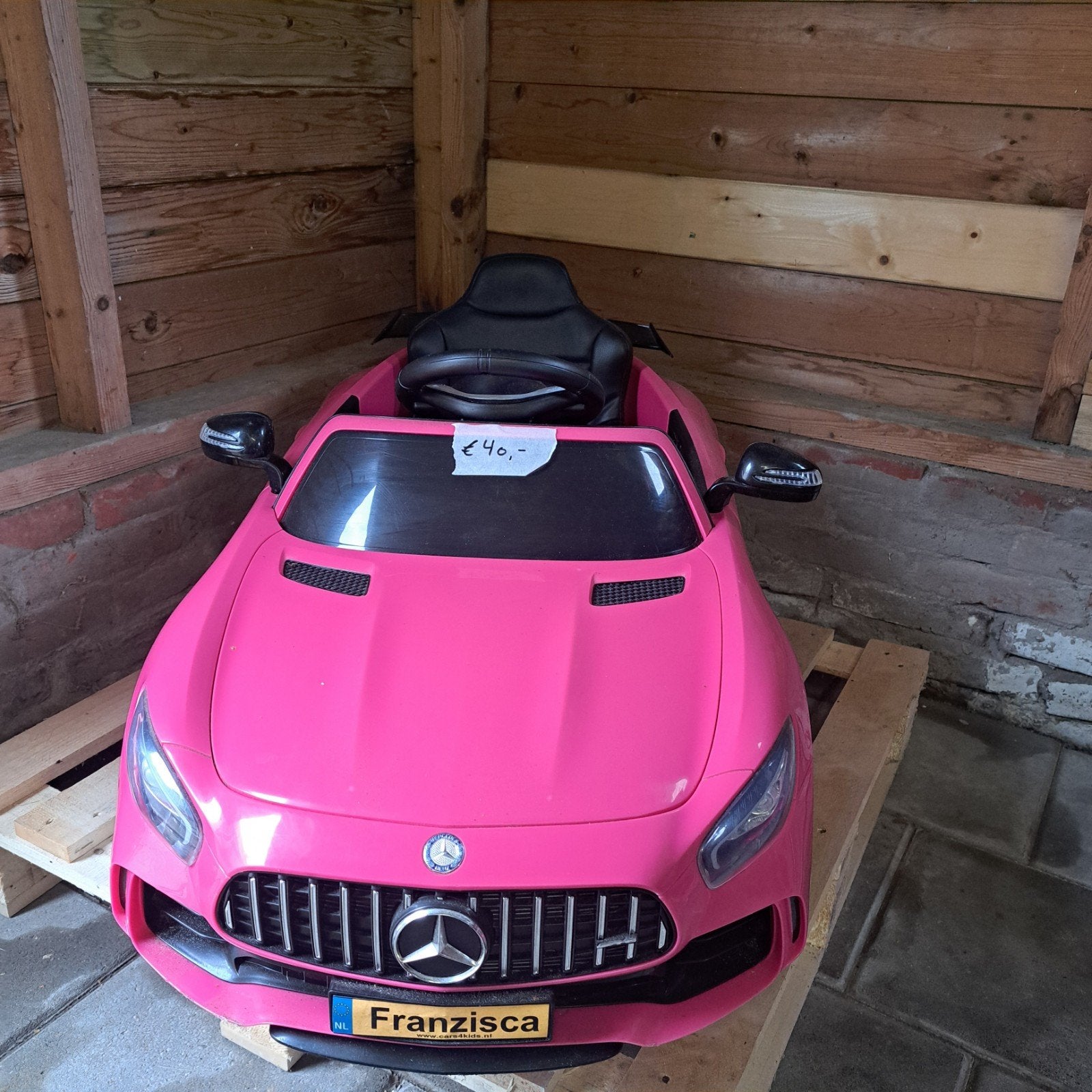Roze elektrische kinderauto Mercedes, Gebruikt