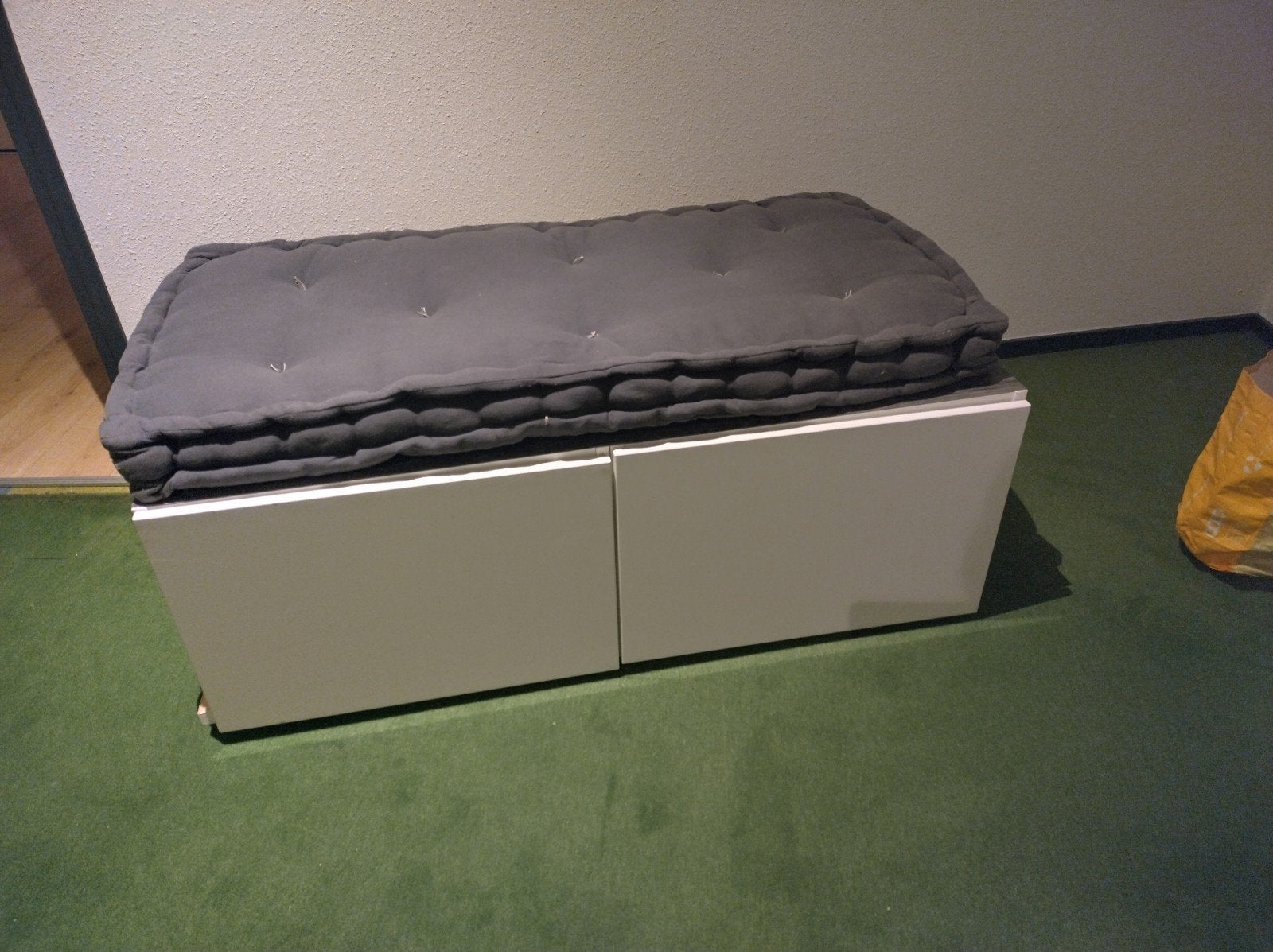 Gratis Ikea Kastjes bankje Dordrecht, Ophalen, 25 tot 50 cm, 50 tot 100 cm