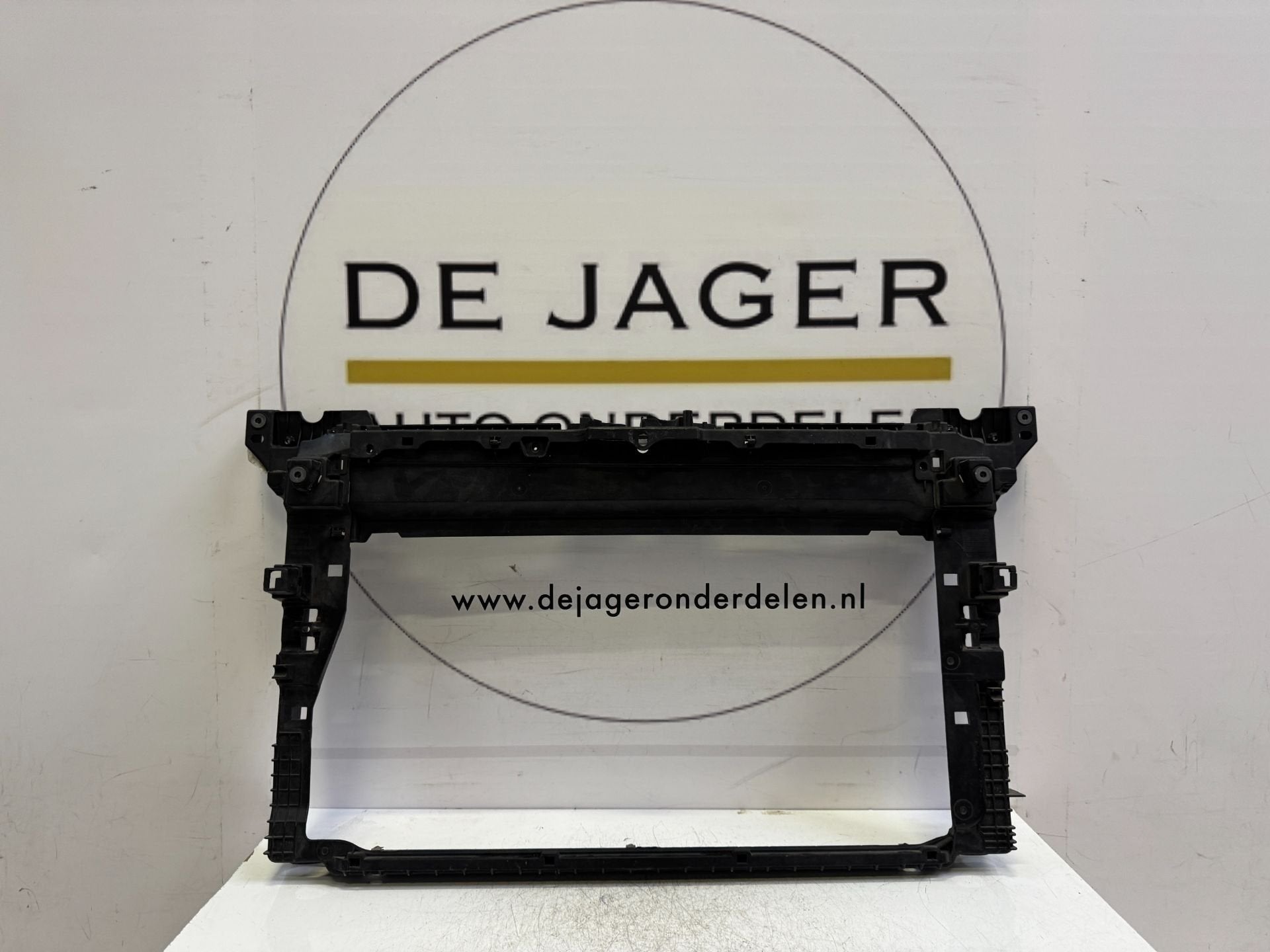 POLO 2G VOORFRONT FRONT ORIGINEEL 2G0805588AG, Gebruikt, Volkswagen AG, Berliner Ring 2
38440  Wolfsburg, DE, Volkswagen