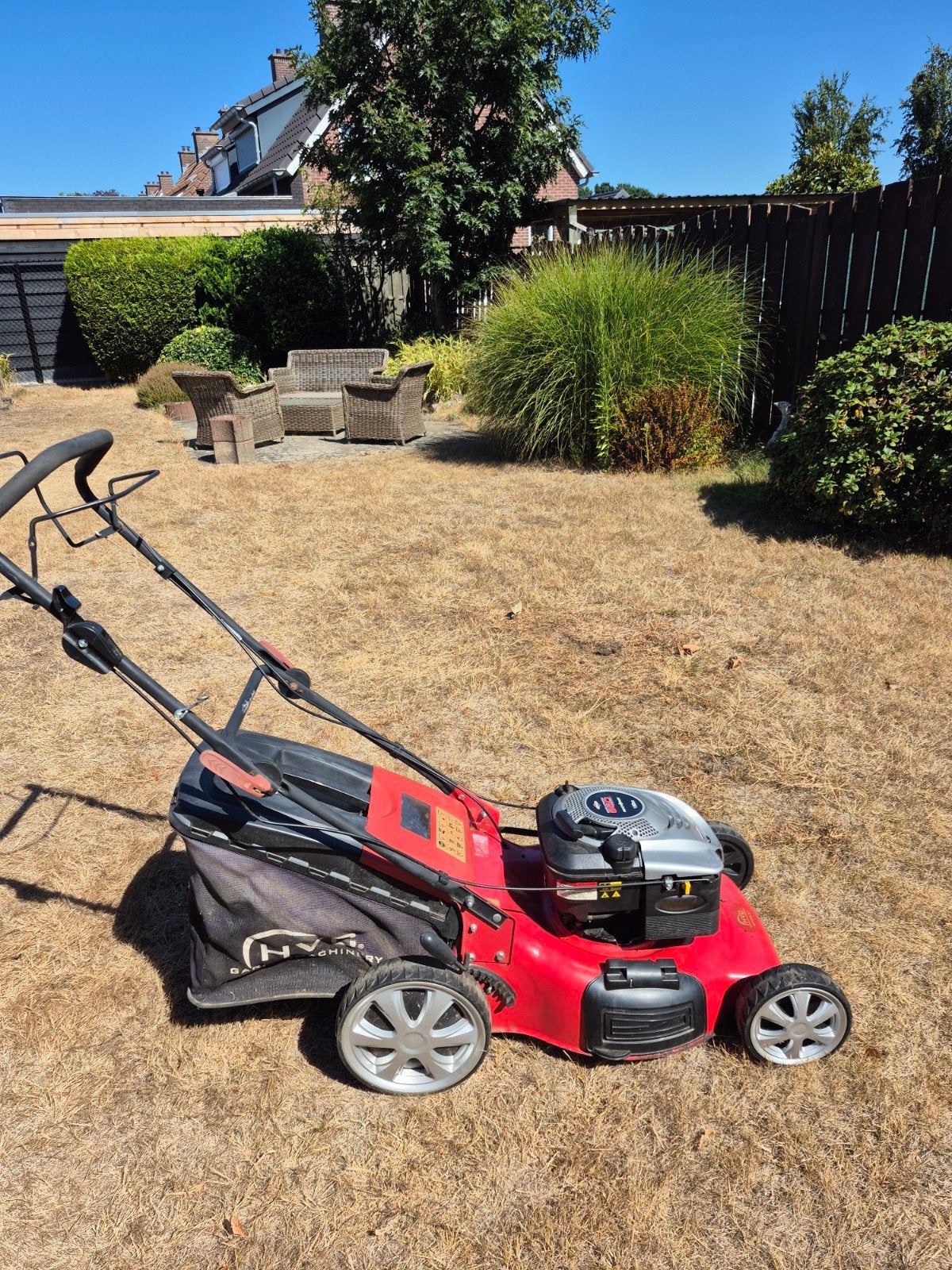 te koop briggs & stratton grasmaaaier, Ophalen, Gebruikt