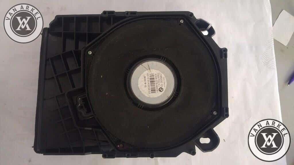 Bmw 1 Serie e81 subwoofer, Auto diversen, Autoradio's, Ophalen of Verzenden, -, -, -