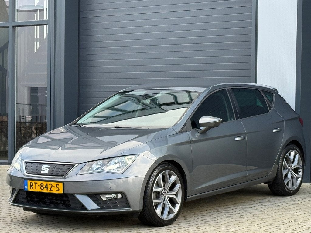 Seat Leon 1.0 EcoTSI Style Intens / AUTOMAAT / NAP / CARPLAY, Auto's, Seat, Gebruikt, Euro 6, Leon, Origineel Nederlands