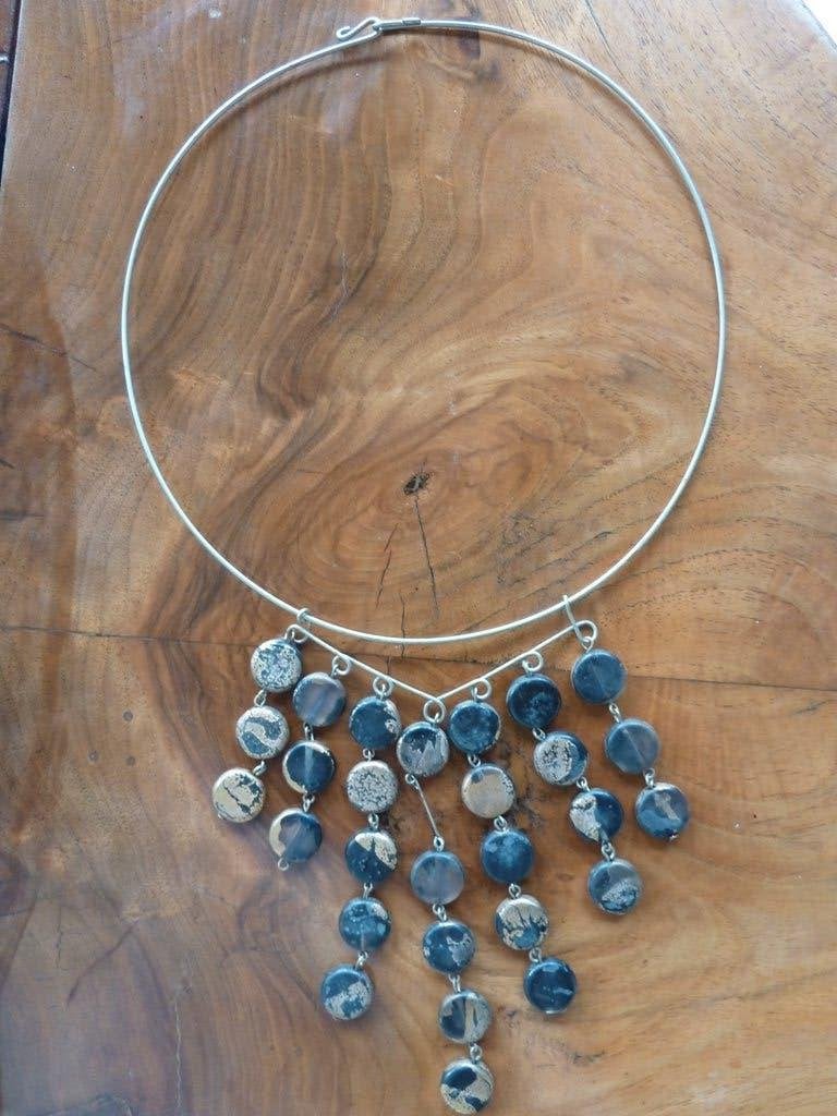 Jaren '70 aparte ketting, spang, glaspastilles, zwart/goud, Verzenden, Zo goed als nieuw, Overige kleuren, Overige materialen
