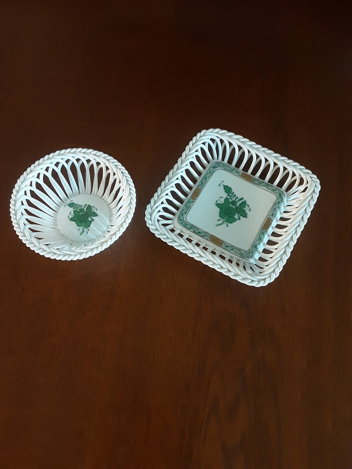 2 gevlochten mandjes van Herend, Antiek en Kunst, Ophalen of Verzenden