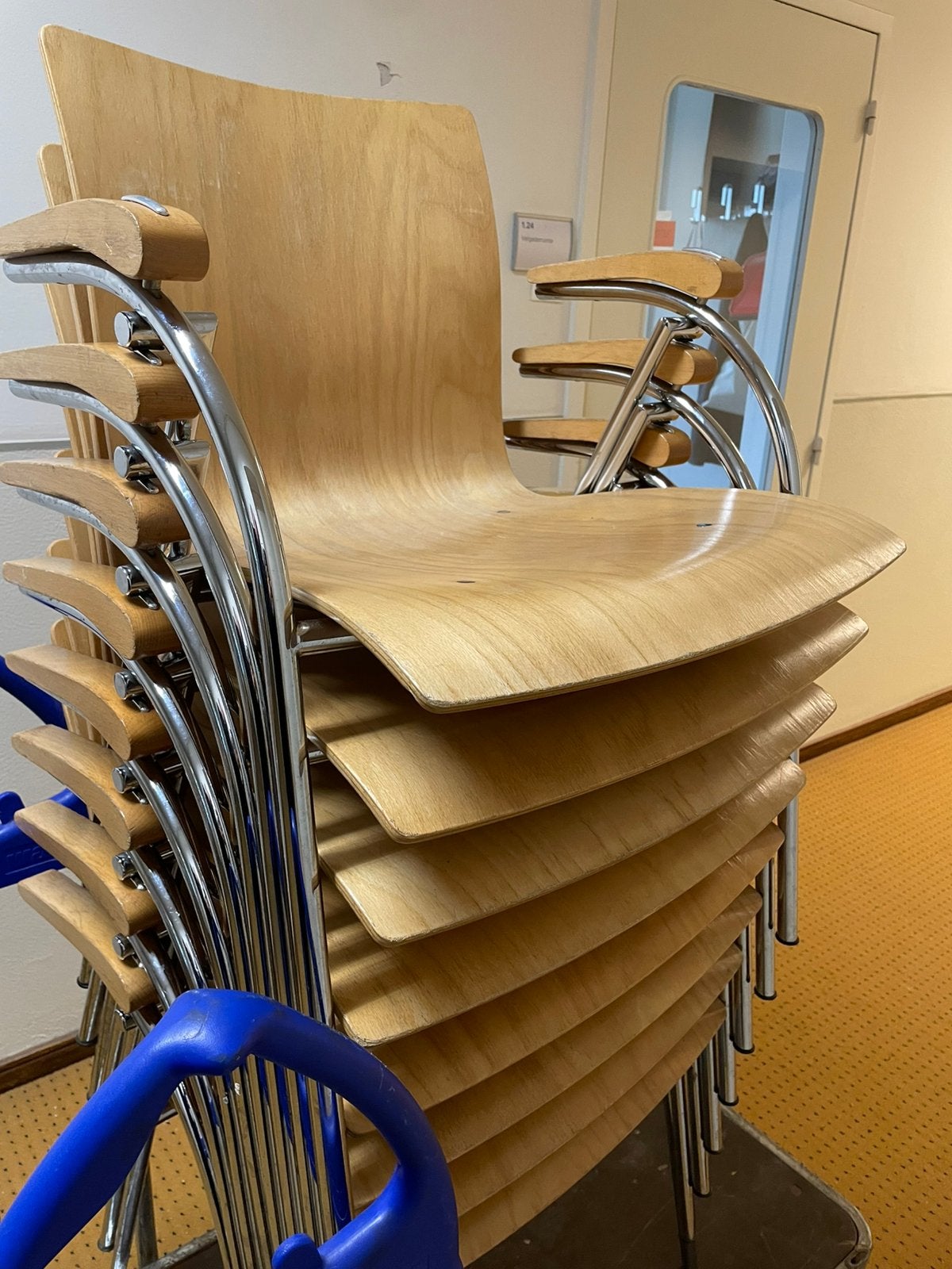 THONET stoelen11 stuks prijs 250,-, Ophalen, Gebruikt, Bruin, Vijf, Zes of meer stoelen